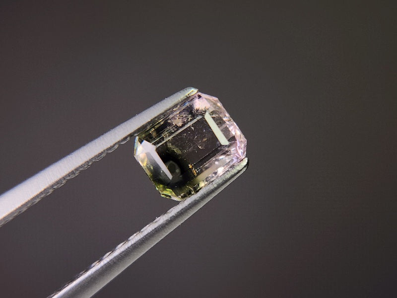 bcTRM-12　バイカラートルマリン　0.68ct
