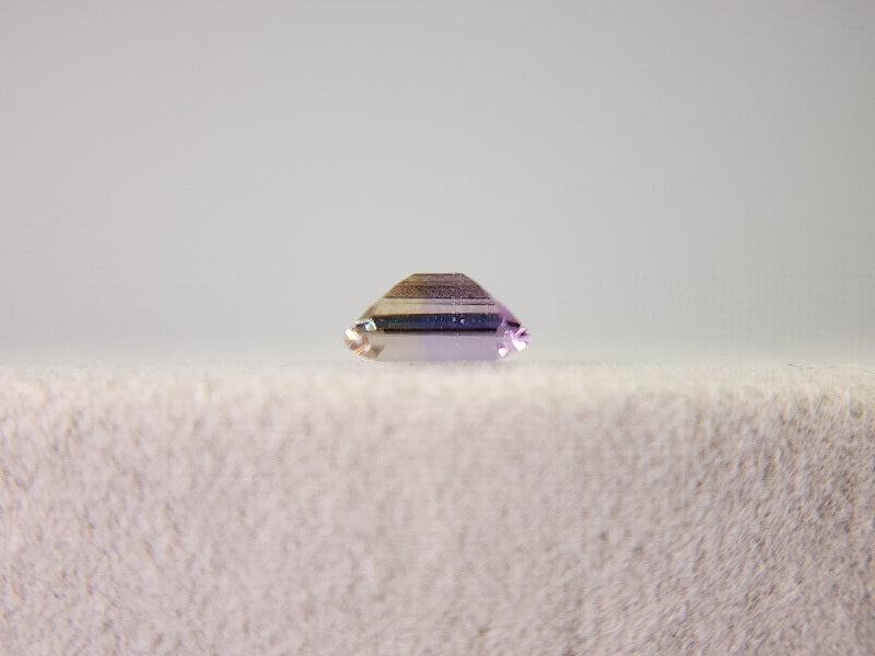 AMT-40　アメトリン　0.94ct