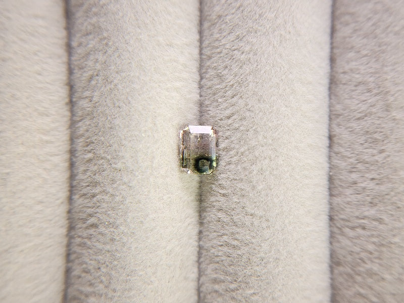 bcTRM-12　バイカラートルマリン　0.68ct