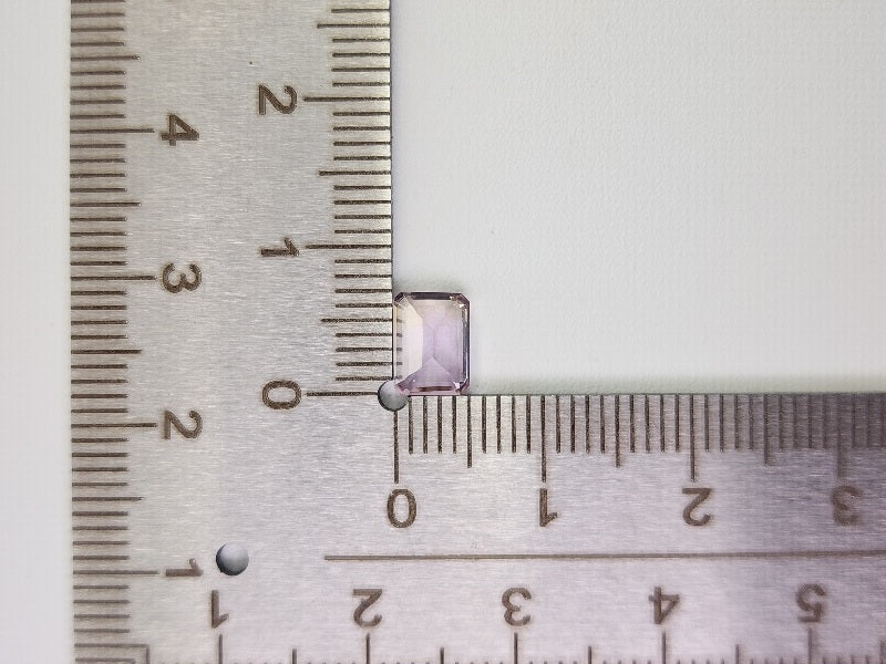 AMT-36　アメトリン　0.94ct