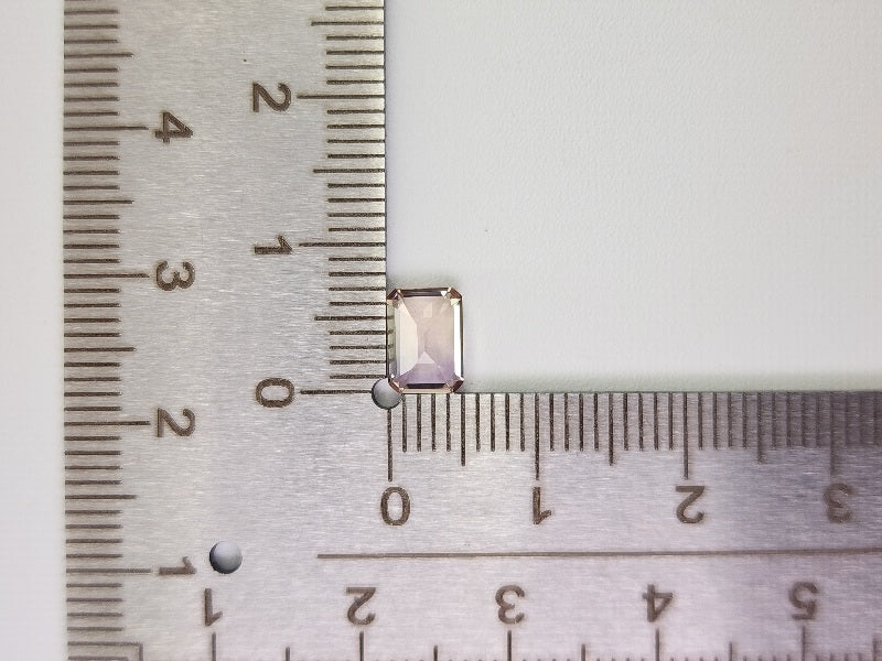 AMT-37　アメトリン　0.94ct