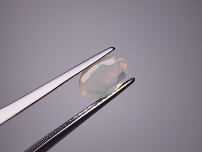 【500円均一】10/12新着！　オパール　0.68ct　6
