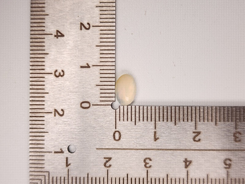 【500円均一】10/12新着！　オパール　0.68ct　6