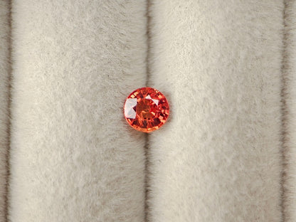 orSA-1　オレンジサファイア　0.67ct