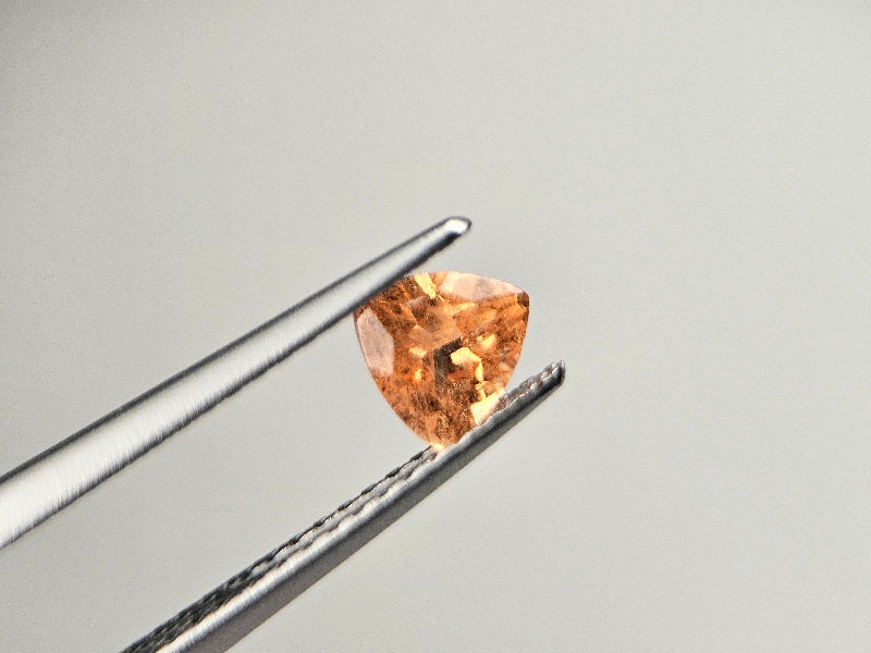 SPGA-38　スぺサルティンガーネット　0.62ct