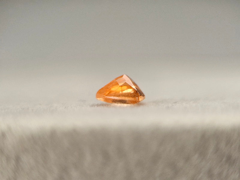 SPGA-38　スぺサルティンガーネット　0.62ct