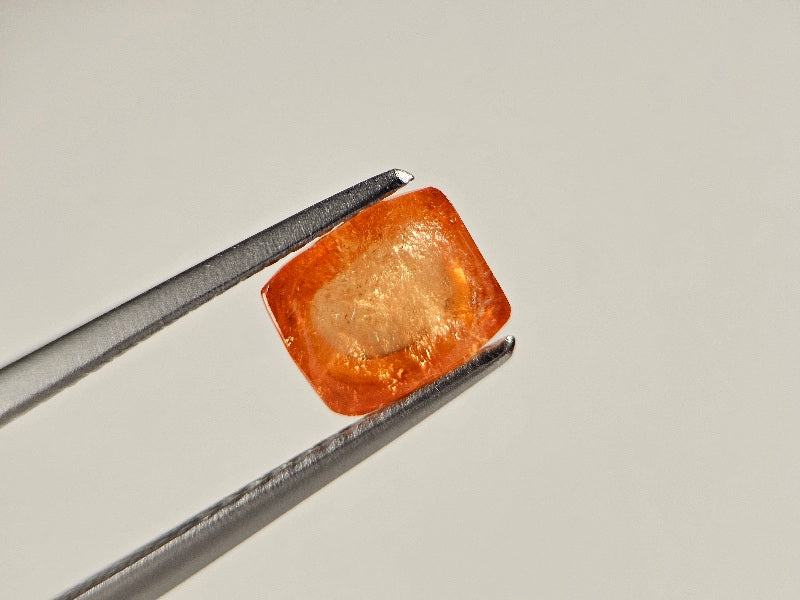 SPGA-8　スぺサルティンガーネット　1.71ct