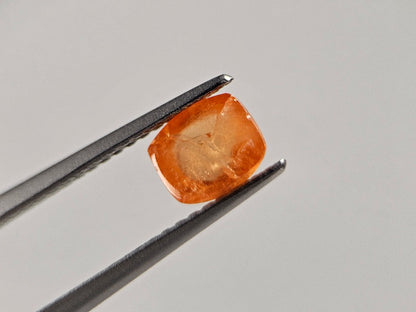 SPGA-13　スぺサルティンガーネット　1.35ct