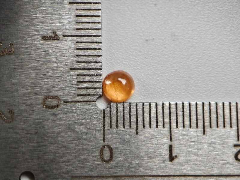 SPGA-24　スぺサルティンガーネット　0.83ct