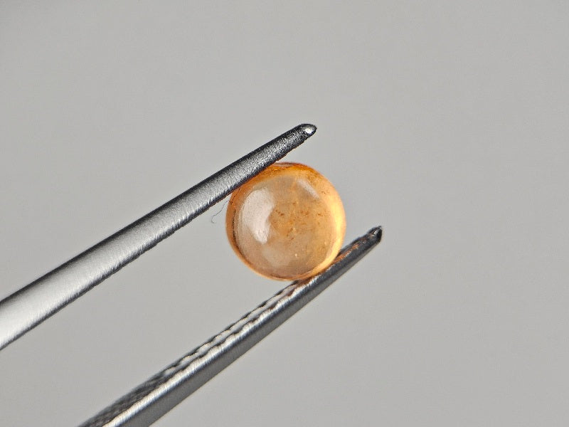 SPGA-25　スぺサルティンガーネット　0.83ct