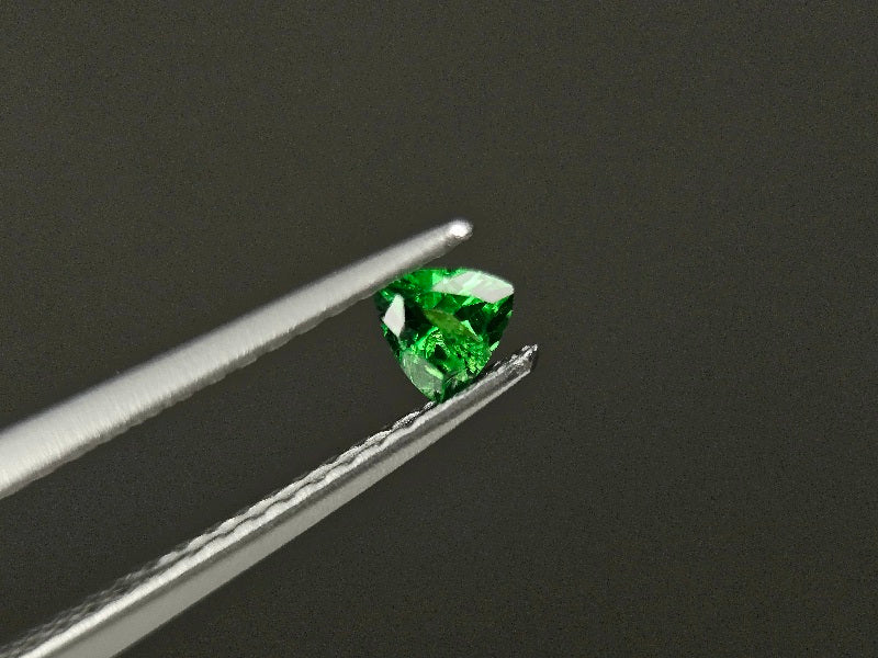 TSV-85　ツァボライト　0.15ct