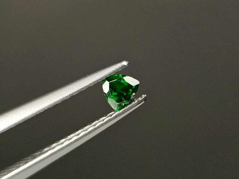 TSV-86　ツァボライト　0.15ct