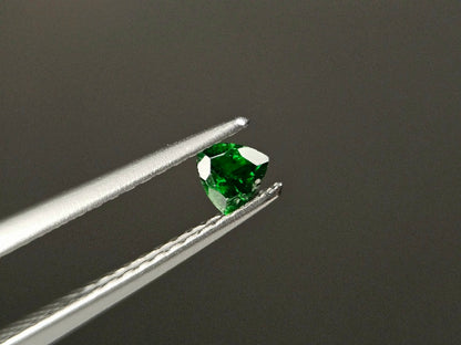 TSV-86　ツァボライト　0.15ct
