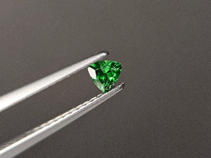 TSV-87　ツァボライト　0.15ct