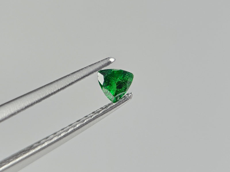 TSV-90　ツァボライト　0.13ct
