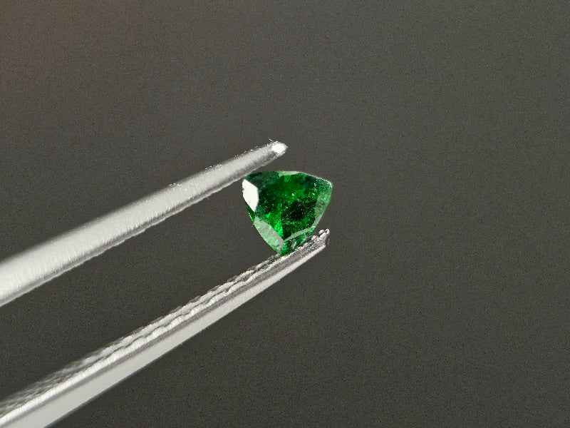 TSV-90　ツァボライト　0.13ct
