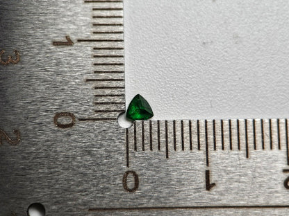 TSV-90　ツァボライト　0.13ct
