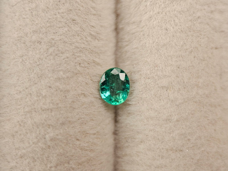 EM-29　エメラルド(ザンビア産)　0.24ct