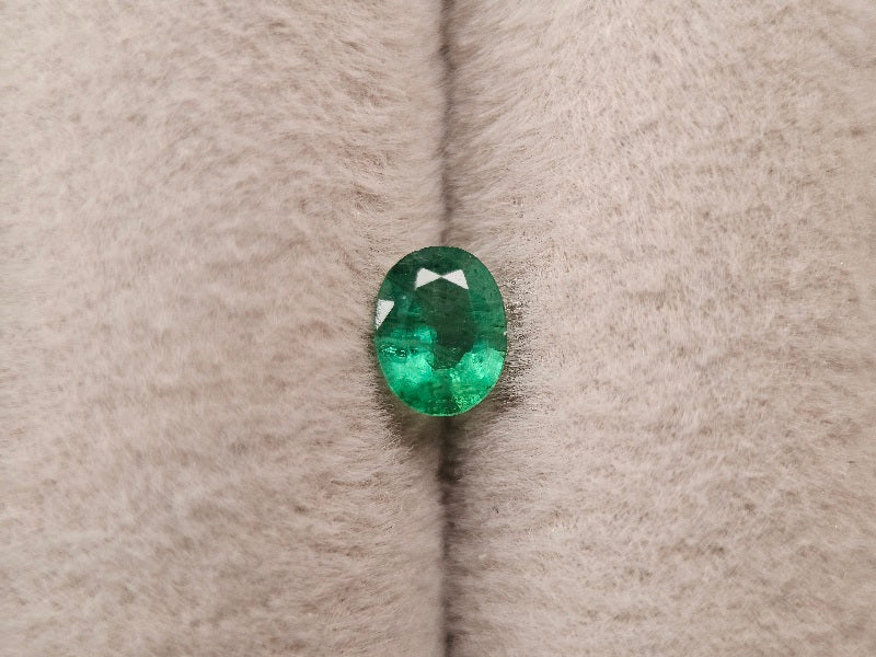 EM-34　エメラルド(ザンビア産)　0.32ct