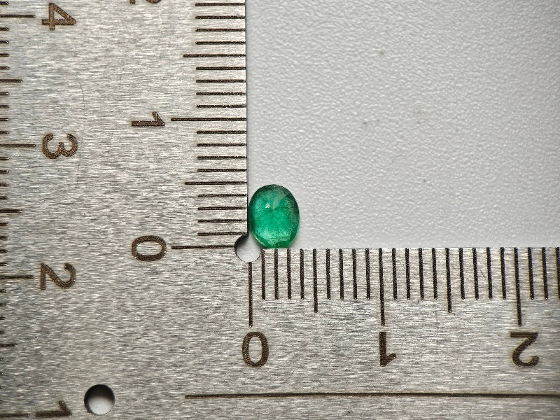 EM-34　エメラルド(ザンビア産)　0.32ct