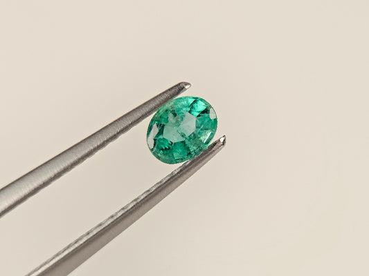 EM-35　エメラルド(ザンビア産)　0.28ct