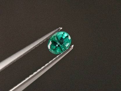 EM-35　エメラルド(ザンビア産)　0.28ct