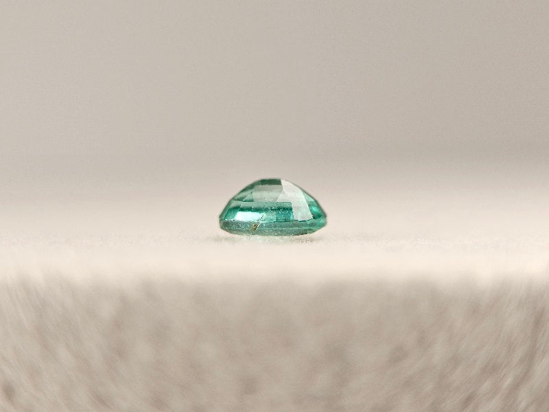 EM-41　エメラルド(ザンビア産)　0.25ct