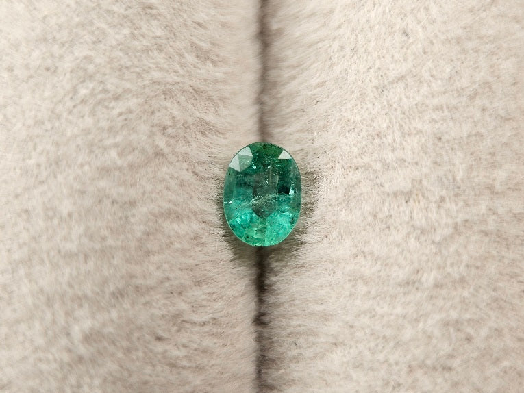 EM-44　エメラルド(ザンビア産)　0.23ct