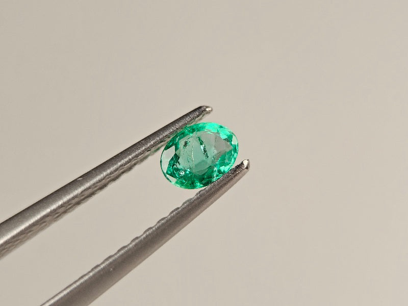 EM-47　エメラルド(ザンビア産)　0.23ct