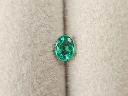 EM-47　エメラルド(ザンビア産)　0.23ct