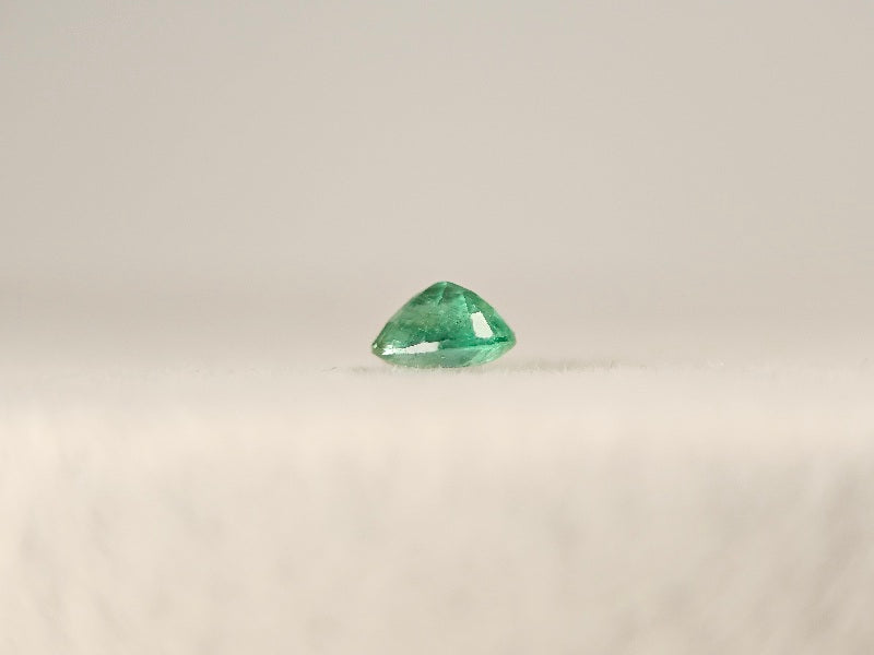 EM-48　エメラルド(ザンビア産)　0.23ct