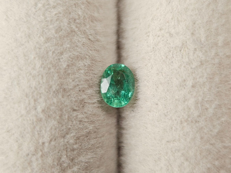 EM-48　エメラルド(ザンビア産)　0.23ct