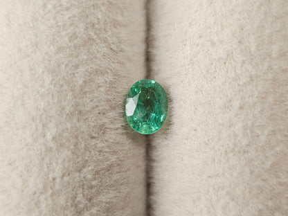 EM-48　エメラルド(ザンビア産)　0.23ct