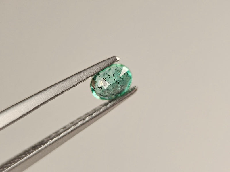 EM-49　エメラルド(ザンビア産)　0.23ct