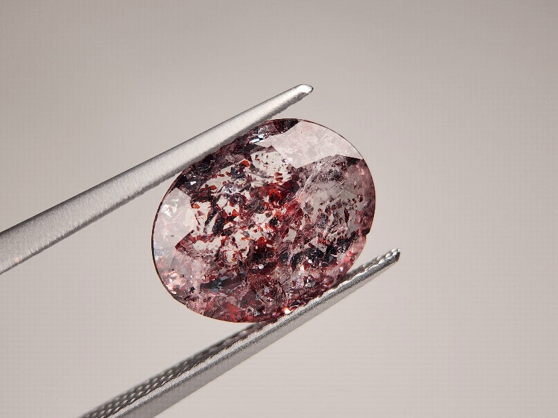 SSV-5　スーパーセブン（※欠けあり）　3.42ct