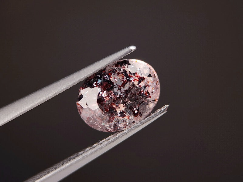 SSV-6　スーパーセブン（※欠けあり）　1.73ct