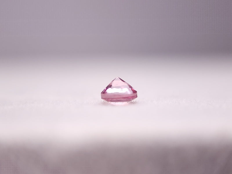 MYGA-16　マラヤガーネット　0.26ct