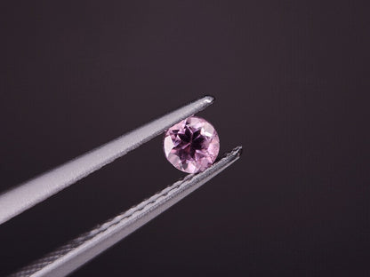 MYGA-18　マラヤガーネット　0.26ct