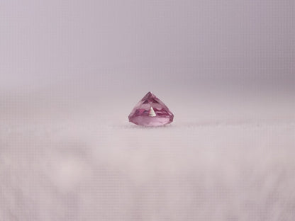 MYGA-18　マラヤガーネット　0.26ct