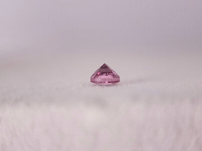 MYGA-20　マラヤガーネット　0.22ct