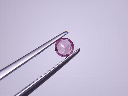 MYGA-25　マラヤガーネット　0.18ct