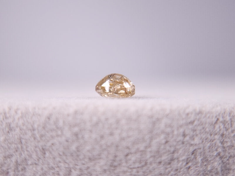 0015-5-11　ダイヤモンド(カボション)　0.39ct