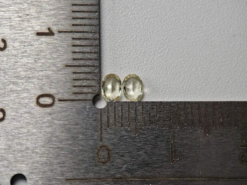 SET2-yeAP-52　イエローアパタイト2石セット　計0.35ct