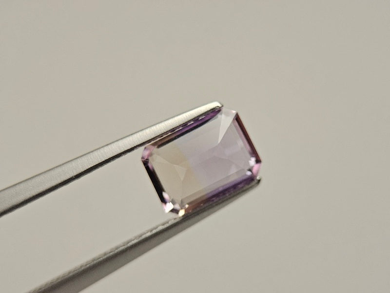 AMT-43　アメトリン　0.94ct