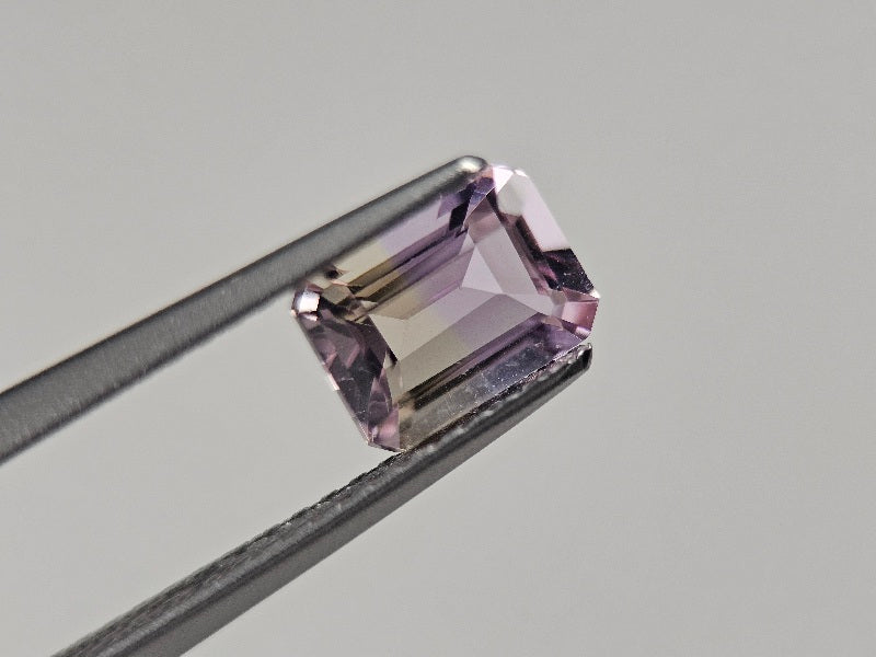 AMT-44　アメトリン　0.94ct