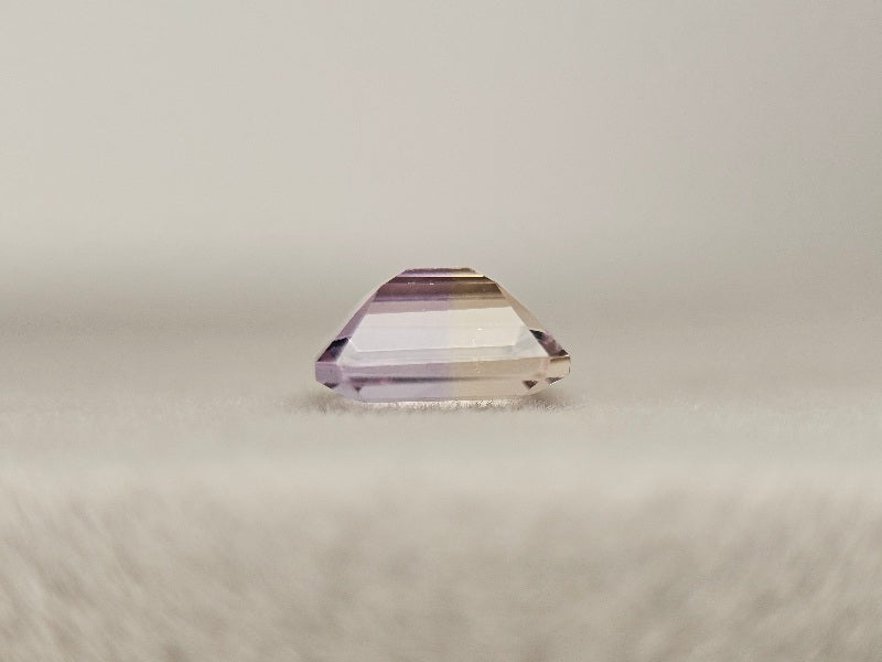 AMT-44　アメトリン　0.94ct