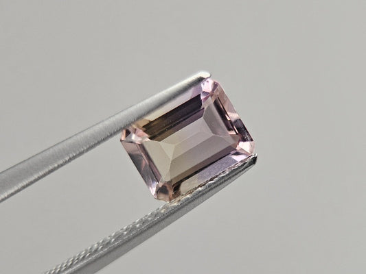 AMT-45　アメトリン　0.93ct
