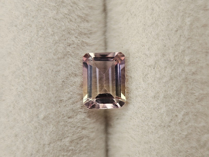 AMT-45　アメトリン　0.93ct