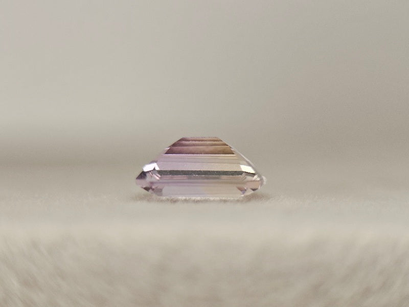 AMT-47　アメトリン　0.84ct