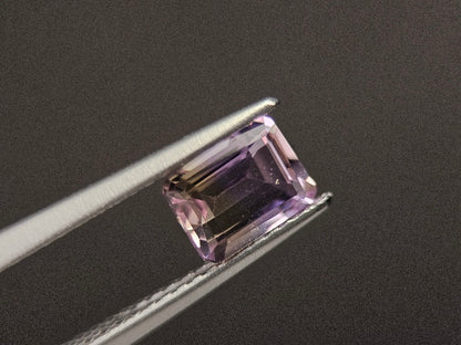 AMT-48　アメトリン　0.83ct